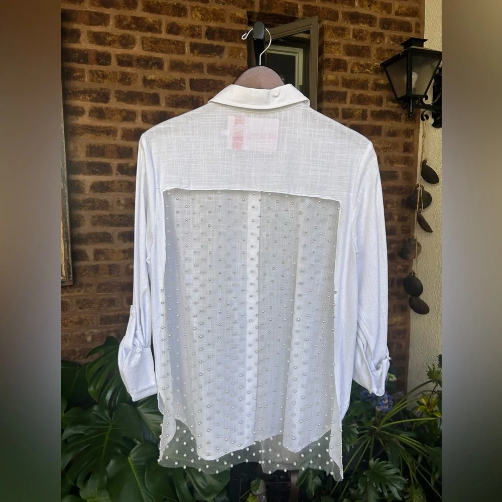 White Blouse with Crisp Collar and Sheer back with Pearl Detail - Picture 4 of 6